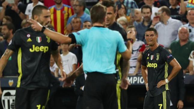 الاتحاد الأوروبي لكرة القدم يجري تحقيقا حول واقعة طرد رونالدو خلال مبارة فالينسيا