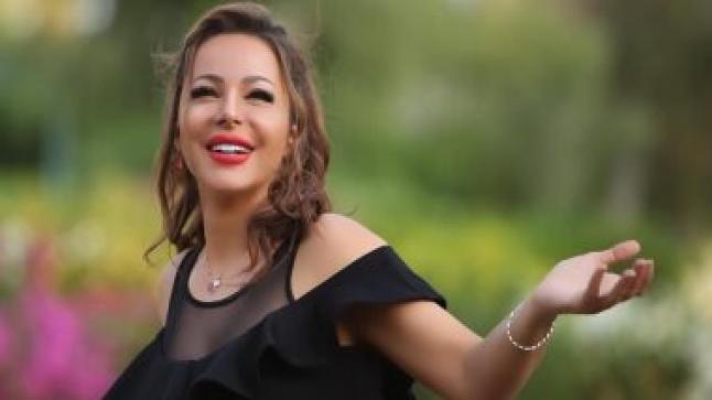 “القط والفأر” عنوان علاقة سوزان نجم الدين بحمادة هلال في “ابن أصول”