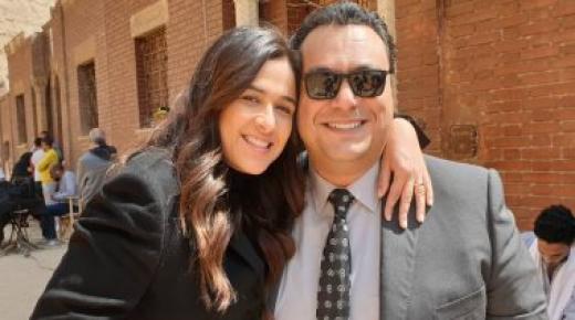 ياسمين عبد العزيز ومراد مكرم في المقابر بسبب تصوير “الملكة”