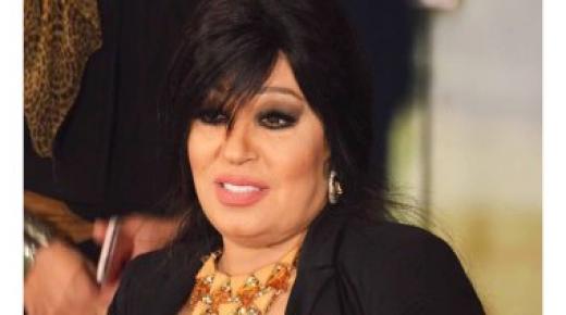 فيفي عبدة تطالب جمهورها بالدعاء لها بعد أن إصابتها بوعكة صحية