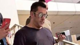 وسط احتفاء شعبي.. نجم بوليود سلمان خان في السعودية