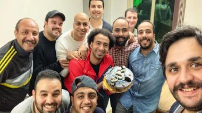 نجوم مسرح مصر يحتفلون بعيد ميلاد علي ربيع