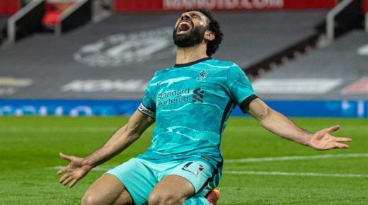 ليفربول يسحق مانشستر يونايتد برابعية في عقر داره ويقترب من التوب فور