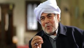 صبري عبد المنعم والد هاني سلامة في مسلسل “قمر هادي”