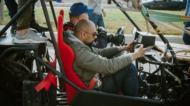 مخرج مسلسل “الملكة” ينشر صور من داخل كواليس التصوير