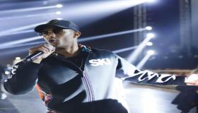 رمضان يشارك جمهوره بصور بروفات حفله الغنائي الأول