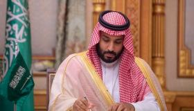 ولي العهد السعودي يواسي الرئيس الأمريكي في ضحايا إعصار فلورانس
