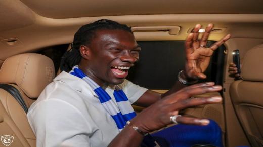 الأندية السعودية تسجل أكبر عدد من اللاعبين المحترفين الأجانب في تاريخ الكرة السعودية