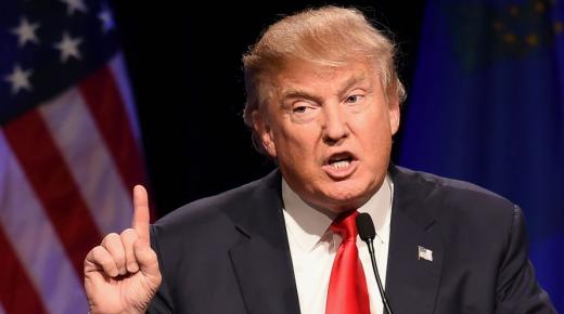 ترامب يوقع أمر تنفيذي لتحديد المشكلات من الإتفاقيات التجارية