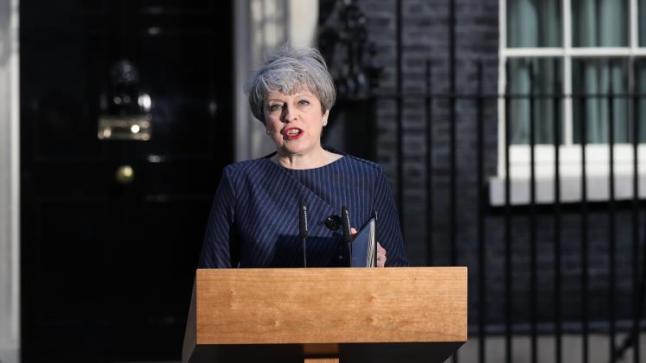 بريطانيا : تيريزا ماي تدعوا لإنتخابات مبكرة