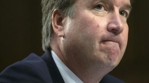 متهمة القاضي كافانو بالتحرش تطالب مكتب التحقيقات الفيدرالي بإجراء عمليات تحقيق